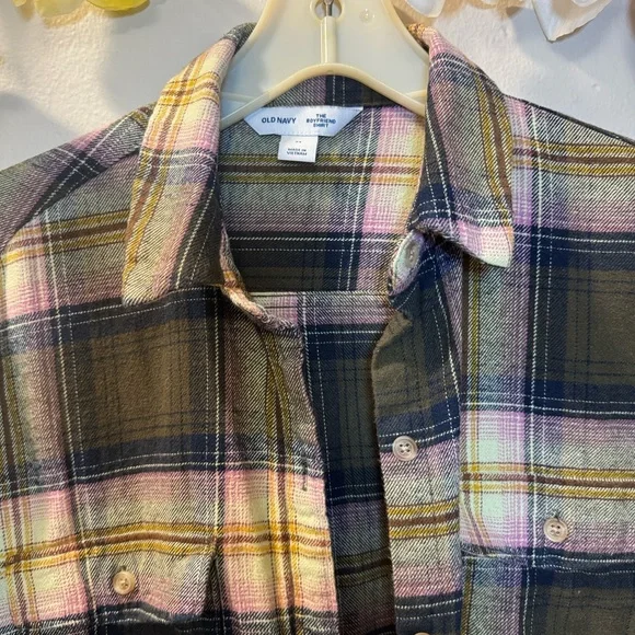 Old Navy Olive, Black & Cream Plaid Button-Down Shirt - Picture 2 of 10